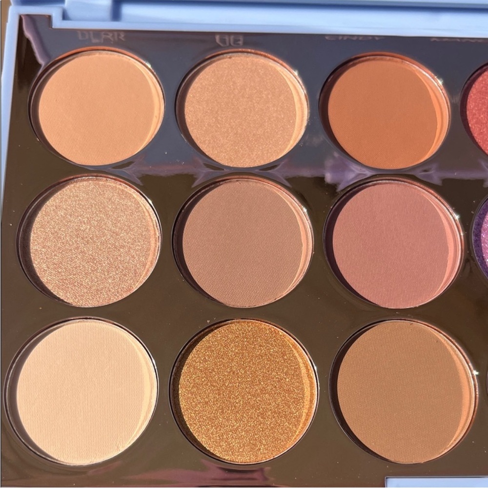 Carli Bybel OG Eyeshadow Palette & Highlighter BRAND NEW IN BOX - Picture 4 of 11